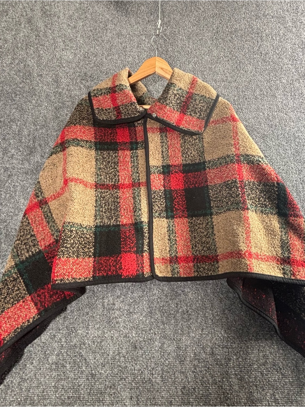 Vintage 1960s Cropped Plaid Cape Jacket in Tan & Red